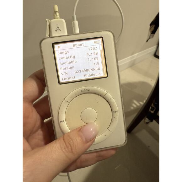 Apple iPod 2nd Gen 10GB A1019 Vintage Bundle Remote FireWire Tested - Picture 2 of 13